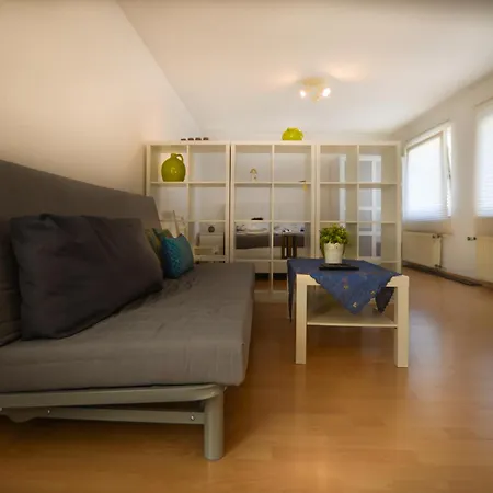 Altstadt Apartment Charly * Dusseldorf